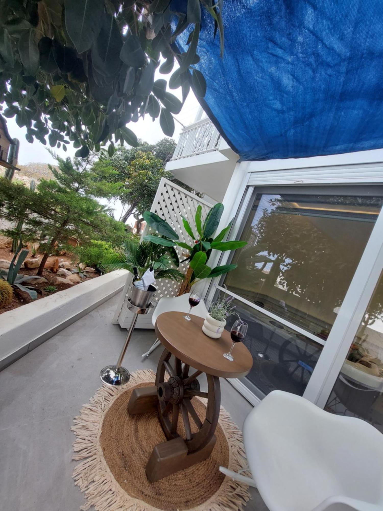 George'S Point Of View Apartment Náousa Exterior photo